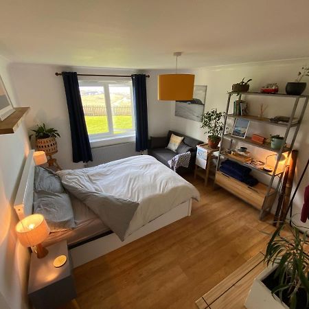 Sea Views On Fistral. Lovely Private Bedroom New Quay Exteriér fotografie